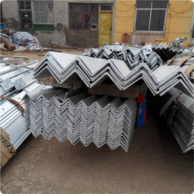 生产厂家供应热镀锌角铁  热轧q235等边角钢   批发万能角钢价格