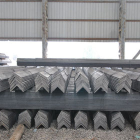 镀锌角钢大量现货 批发零售 规格齐全 质量保证