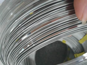 进口SUS301ESH不锈钢带 301esh圆边不锈钢发条料（550-600°