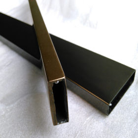 70*25黑钛金201/304不锈钢矩形管0.5-1.8mm足厚扁管6米一支价格
