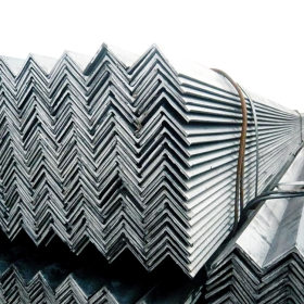 现货批发国标镀锌角钢 Q235镀锌三角铁 建筑型材应用规格齐全