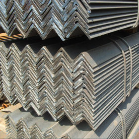 供应q235优质热轧等边角钢 工程用角钢万能角钢 等边角钢货架