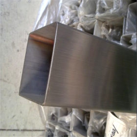 不锈钢方管23*23*0.4*0.5*0.7*0.9价格201-304不锈钢管多少钱一吨