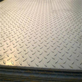 7.0mm扁豆型花纹钢板 热镀锌花纹板 防滑钢板 滑防腐蚀楼梯踏板