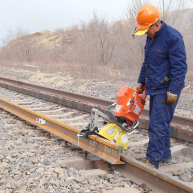 铁路轻轨 路轨重轨 50KG钢轨 U71MN钢轨 轨道专用钢轨 攀钢钢轨