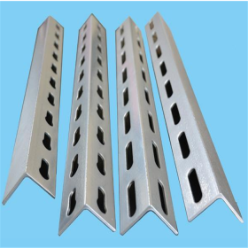 长期供用40*4加厚镀锌角钢  化肥设备用冲孔角钢 角钢理计重量
