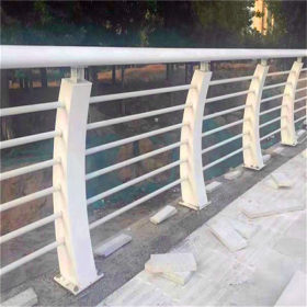 护栏重庆地区 供应 镀锌槽钢 钢材 镀锌角钢钢材 镀锌槽钢A B C